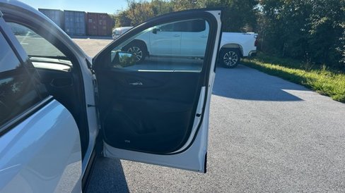 Certified 2023 Chevrolet Equinox RS w/ RS Leather Package image 44