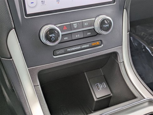 Used 2023 Ford Edge SEL w/ Sport Appearance Package image 21