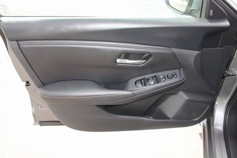 Used 2023 Nissan Sentra SV image 20
