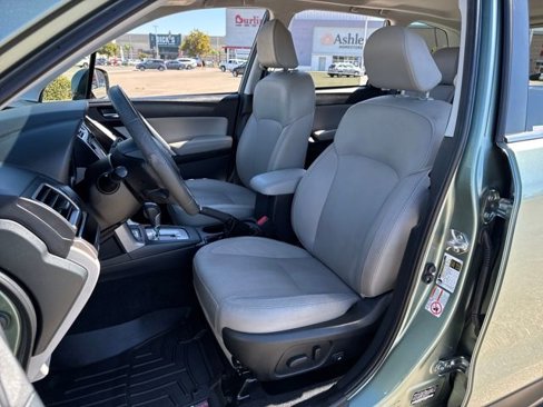 Used 2017 Subaru Forester 2.5i Limited image 4