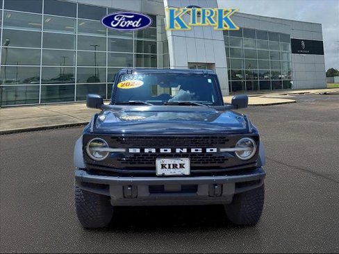 Certified 2024 Ford Bronco Wildtrak image 3