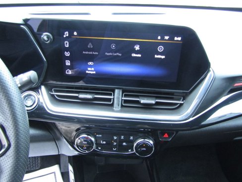 Used 2025 Chevrolet Trax RS w/ Driver Confidence Package image 23
