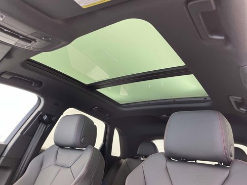 New 2025 Audi Q3 2.0T Premium Plus image 18