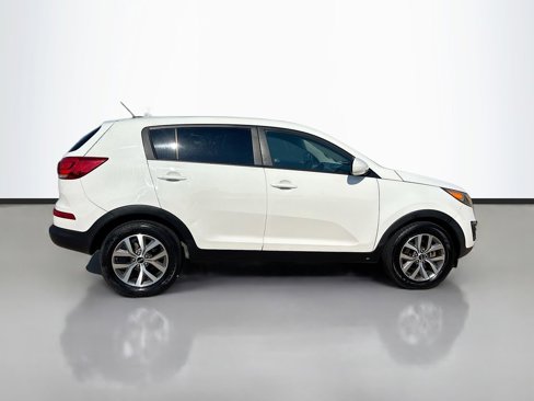 Used 2015 Kia Sportage LX image 4