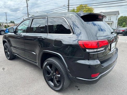 Used 2015 Jeep Grand Cherokee Altitude image 9