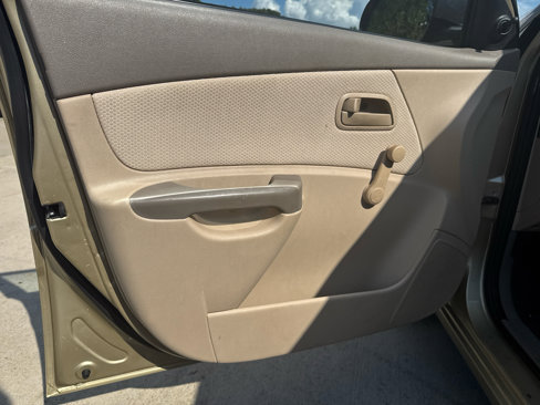 Used 2010 Kia Rio LX image 10