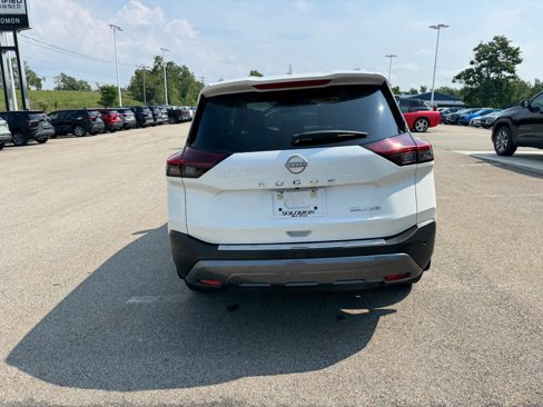 Used 2023 Nissan Rogue SL w/ SL Premium Package image 4