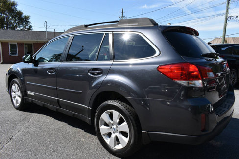 Used 2011 Subaru Outback 2.5i Limited image 30