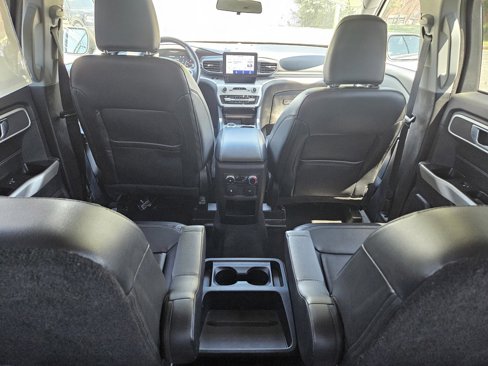 Used 2021 Ford Explorer XLT w/ Equipment Group 202A image 22