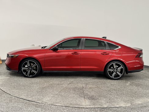 Used 2024 Honda Accord Sport image 4