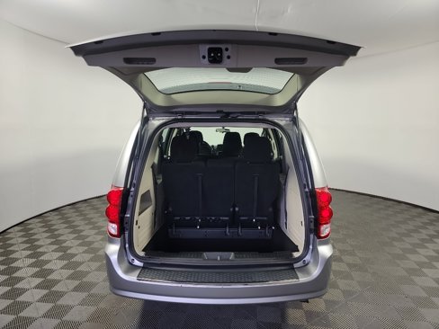Used 2016 Dodge Grand Caravan American Value Package image 7