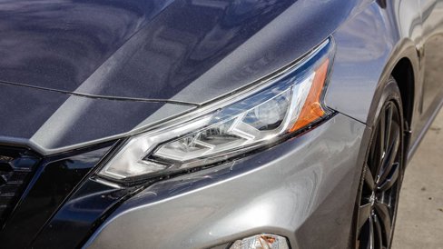 Used 2022 Nissan Altima 2.5 SR w/ Midnight Edition Package image 5
