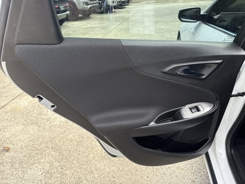 Used 2020 Chevrolet Malibu LT image 23