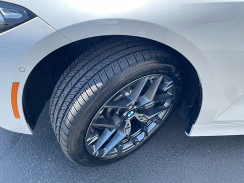 Used 2025 BMW 330i Sedan image 22