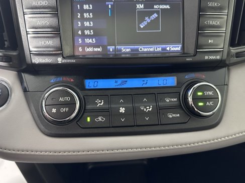 Used 2018 Toyota RAV4 XLE image 30