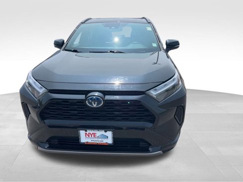 Used 2022 Toyota RAV4 SE image 8