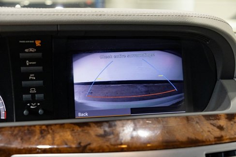 Used 2013 Mercedes-Benz S 550 image 16