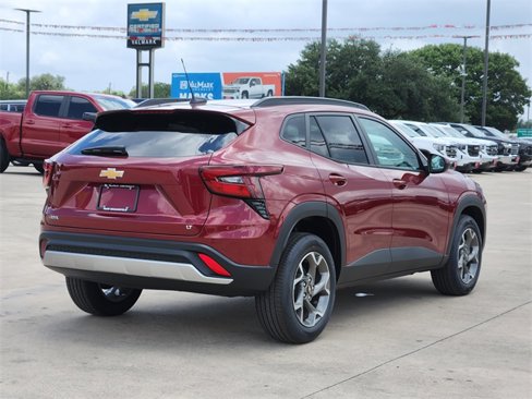 New 2025 Chevrolet Trax LT w/ Driver Confidence Package image 4