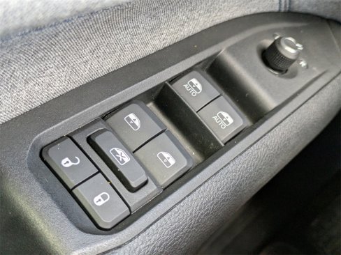 Used 2022 Jeep Compass Latitude image 21