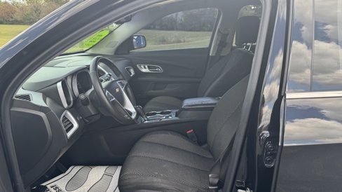 Used 2017 Chevrolet Equinox LT w/ Convenience Package image 10