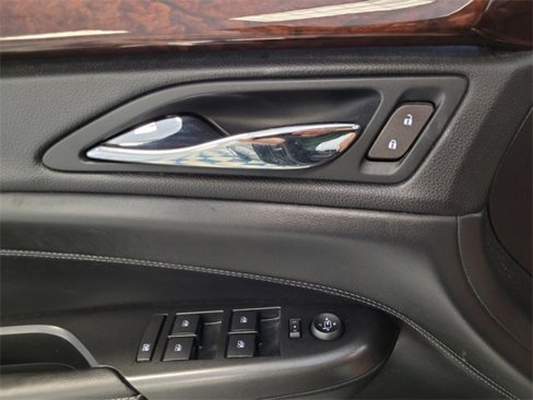 Used 2012 Cadillac SRX Luxury image 25