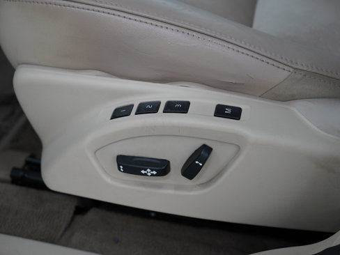 Used 2015 Volvo XC60 T6 Platinum image 28