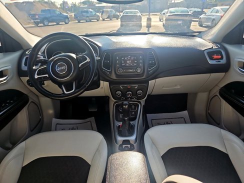 Used 2018 Jeep Compass Latitude w/ Cold Weather Group image 14