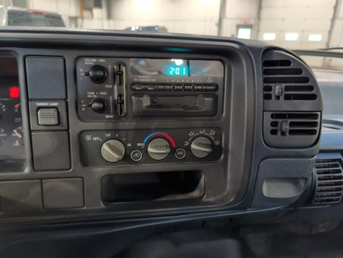 Used 1996 Chevrolet Silverado 2500 4x4 Regular Cab image 9