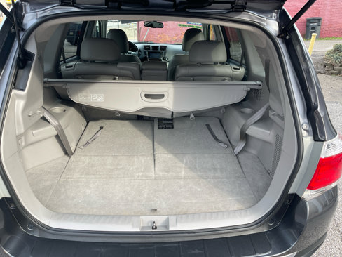 Used 2013 Toyota Highlander 4WD V6 image 18