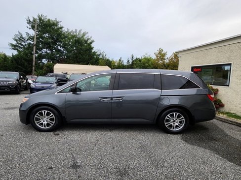 Used 2013 Honda Odyssey EX image 4