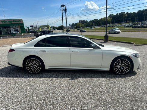 Used 2022 Mercedes-Benz S 580 4MATIC Sedan w/ AMG Line Package image 7