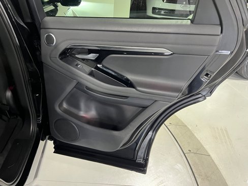 Used 2020 Land Rover Range Rover Evoque SE image 12