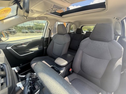 Used 2019 Toyota RAV4 XLE image 22