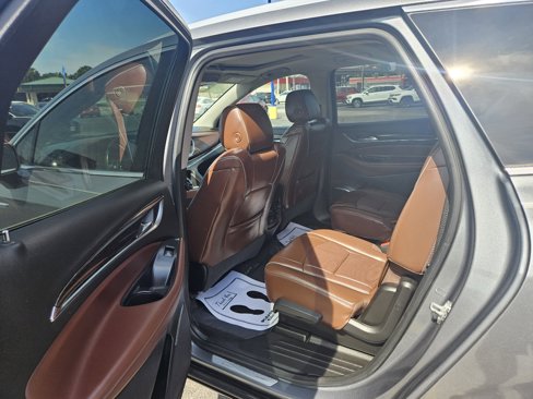 Used 2018 Buick Enclave Avenir w/ LPO, Cargo Package image 18