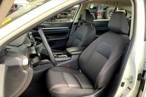 Used 2023 Nissan Altima 2.5 SV image 7