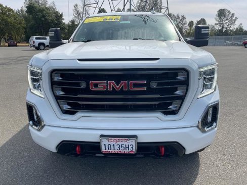Used 2021 GMC Sierra 1500 AT4 image 2
