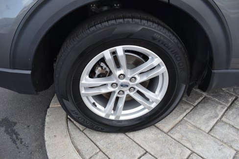 Used 2022 Ford Explorer XLT image 4