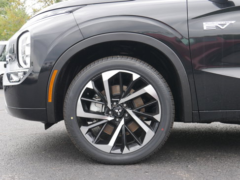 New 2025 Mitsubishi Outlander 4WD Plug-In Hybrid image 11