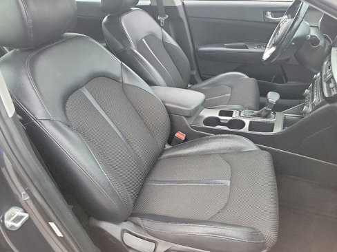 Used 2020 Kia Optima S image 16