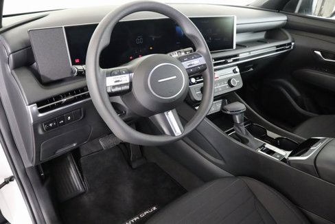 Used 2025 Hyundai Santa Cruz SE image 21