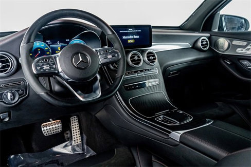 Used 2023 Mercedes-Benz GLC 300 4MATIC Coupe image 2