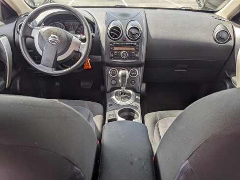 Used 2014 Nissan Rogue S image 25