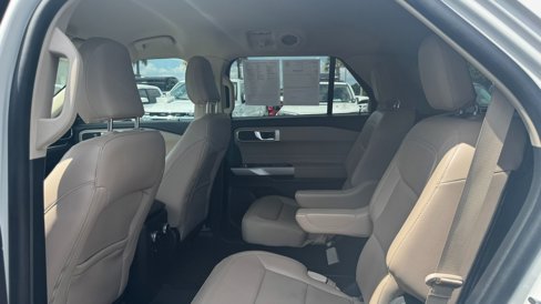 Certified 2022 Ford Explorer XLT w/ Equipment Group 202A image 22
