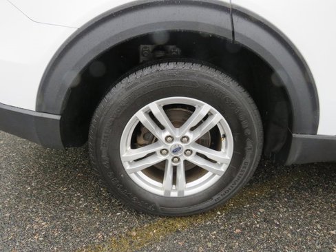 Used 2020 Ford Explorer XLT w/ Comfort Package image 27