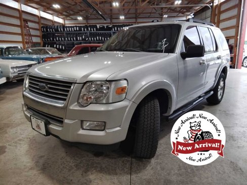 Used 2010 Ford Explorer XLT image 1