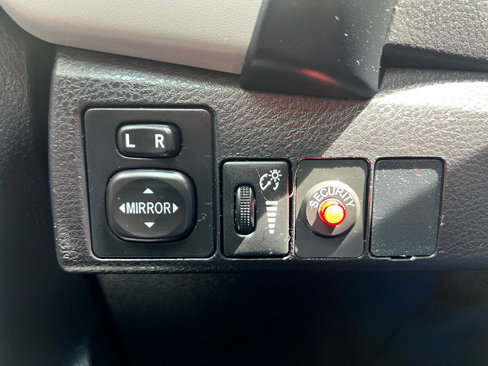 Used 2019 Toyota Corolla LE image 30