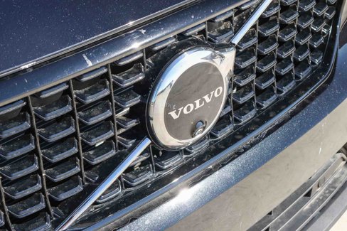 Used 2025 Volvo XC40 B5 Plus w/ Protection Package Premier image 11