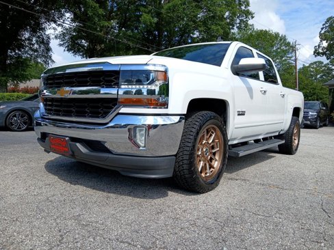 Used 2017 Chevrolet Silverado 1500 LT w/ Texas Edition image 2