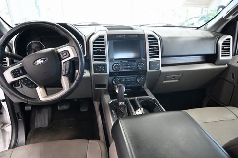 Used 2015 Ford F150 Lariat image 16