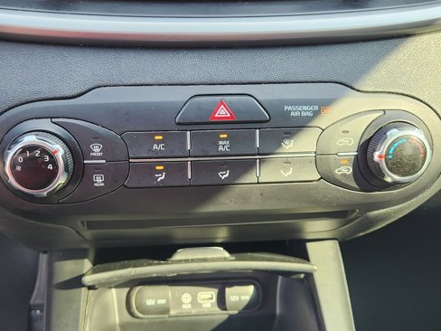 Used 2019 Kia Sorento L image 22
